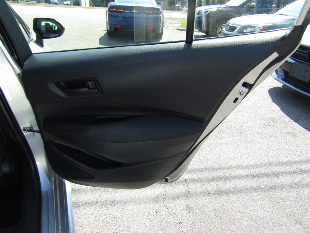 Used 2022 Toyota Corolla LE w/ Carpet Mat Package (TMS) FWD image 20