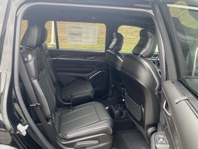 New 2025 Jeep Grand Cherokee L Overland w/ Advanced Protech Group III image 34