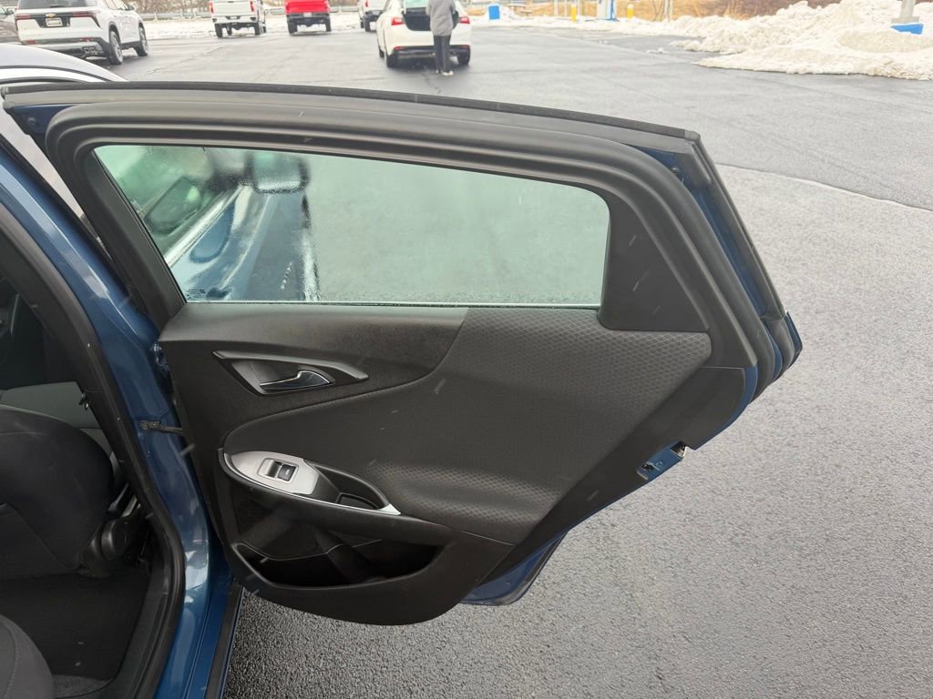 Used 2024 Chevrolet Malibu LT image 23