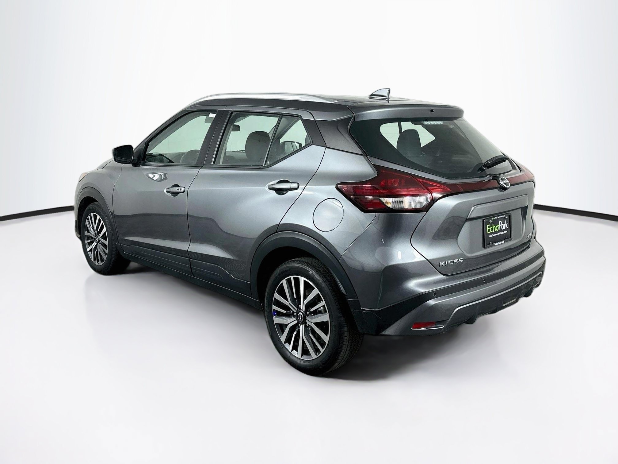 Used 2024 Nissan Kicks SV FWD image 5