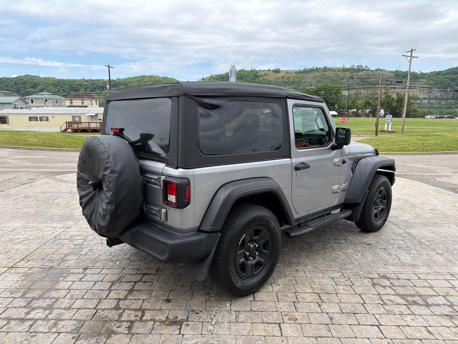Used 2019 Jeep Wrangler Sport AWD/4WD image 8