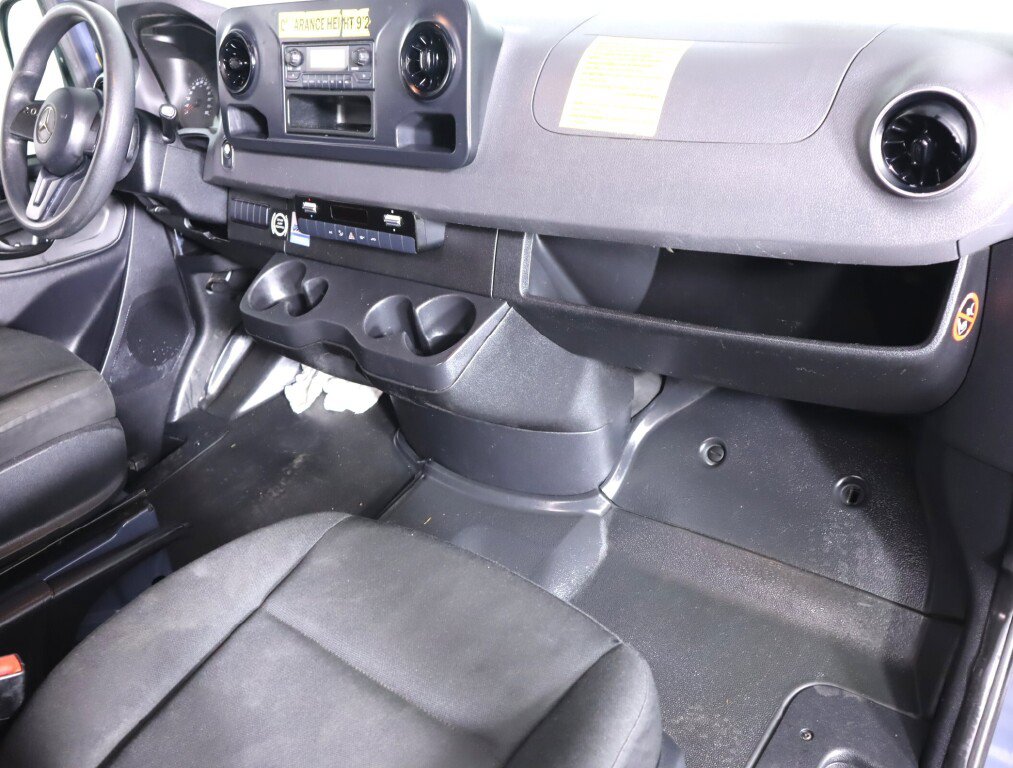 Used 2019 Mercedes-Benz Sprinter 170 image 35