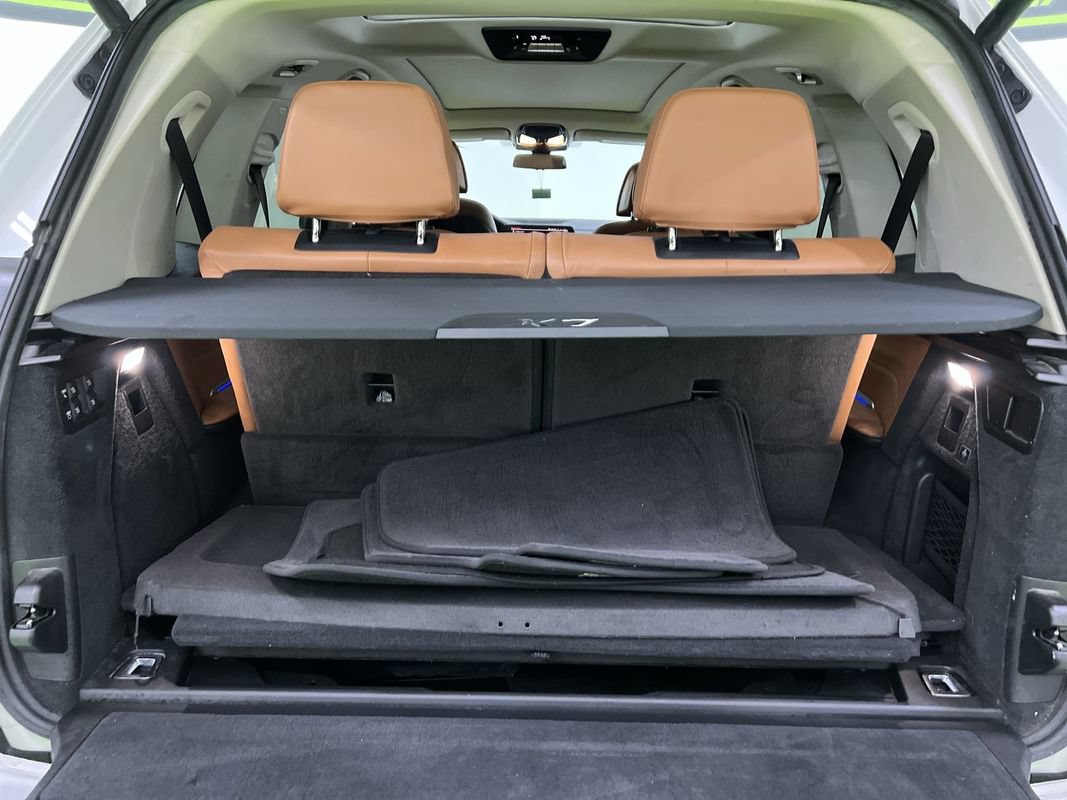 Used 2020 BMW X7 xDrive40i w/ Premium Package AWD/4WD image 30