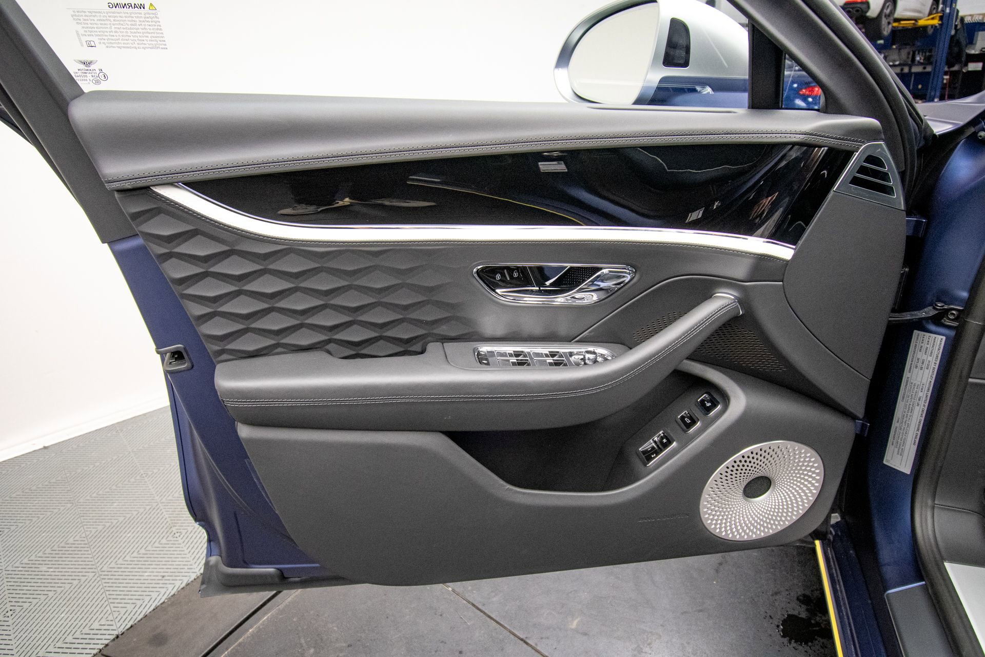 New 2026 Bentley Flying Spur Plug-In Hybrid AWD/4WD image 51