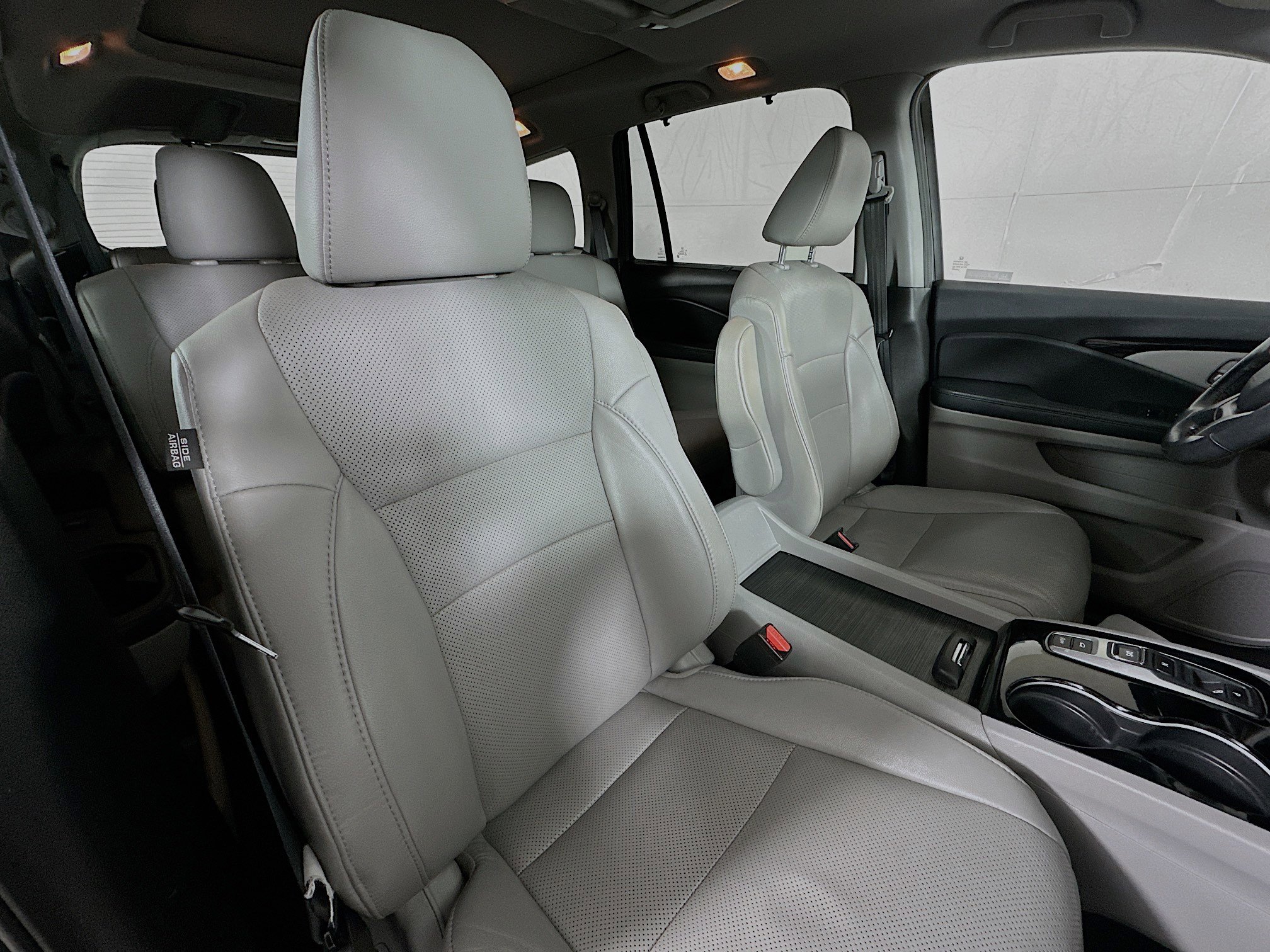 Used 2020 Honda Pilot Elite image 30