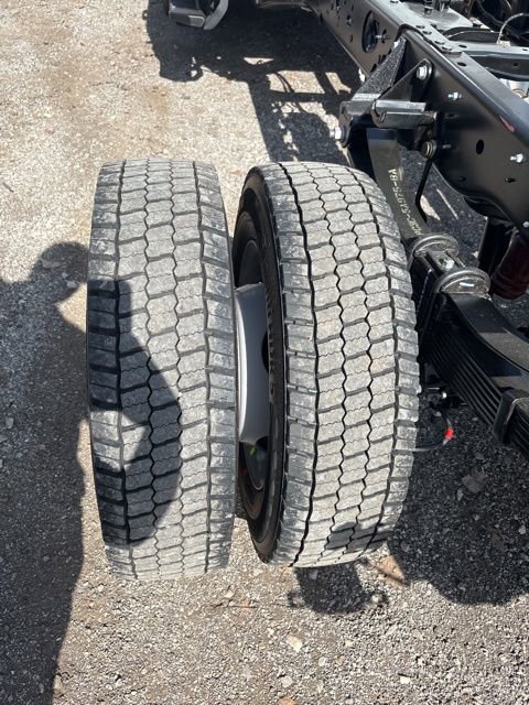 New 2026 Ford F450 XL w/ XL Chrome Package image 9