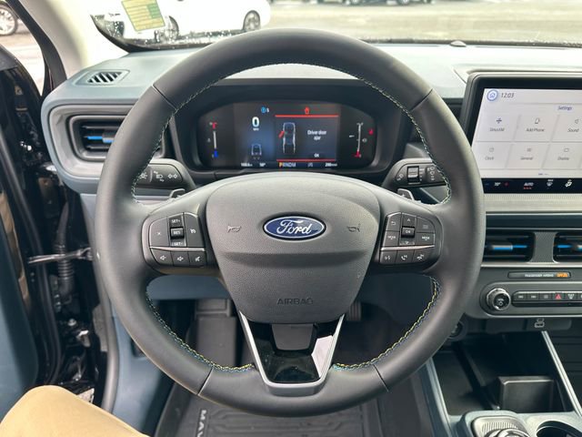 Used 2025 Ford Maverick Lobo image 12