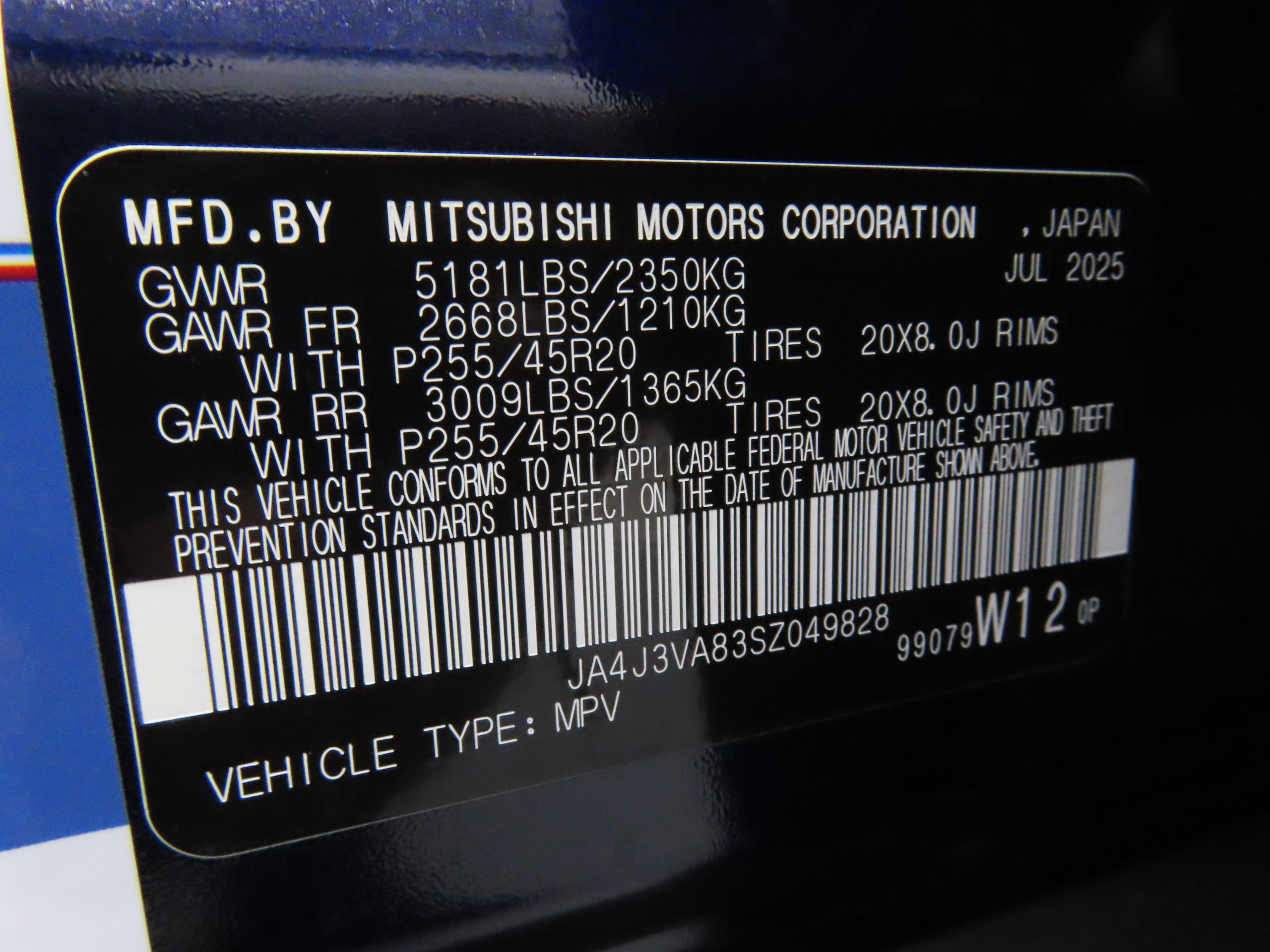 New 2025 Mitsubishi Outlander SE image 28