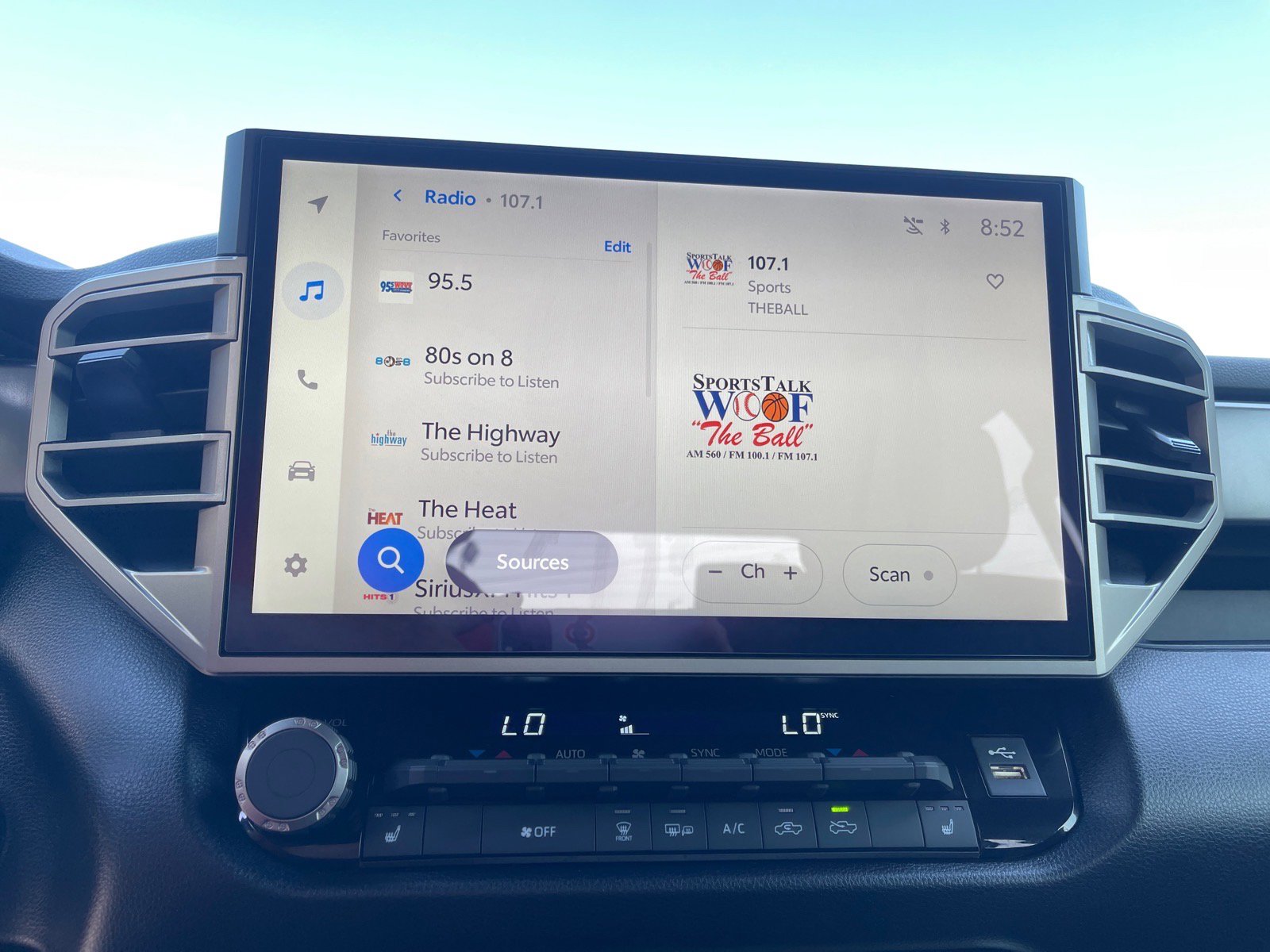 Used 2025 Toyota Tundra SR5 w/ SR5 Premium Package image 5