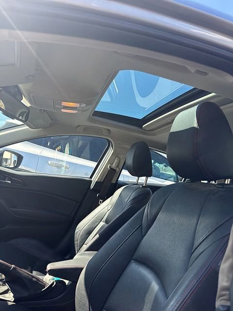 Used 2014 MAZDA MAZDA3 s Grand Touring w/ Technology Package image 7