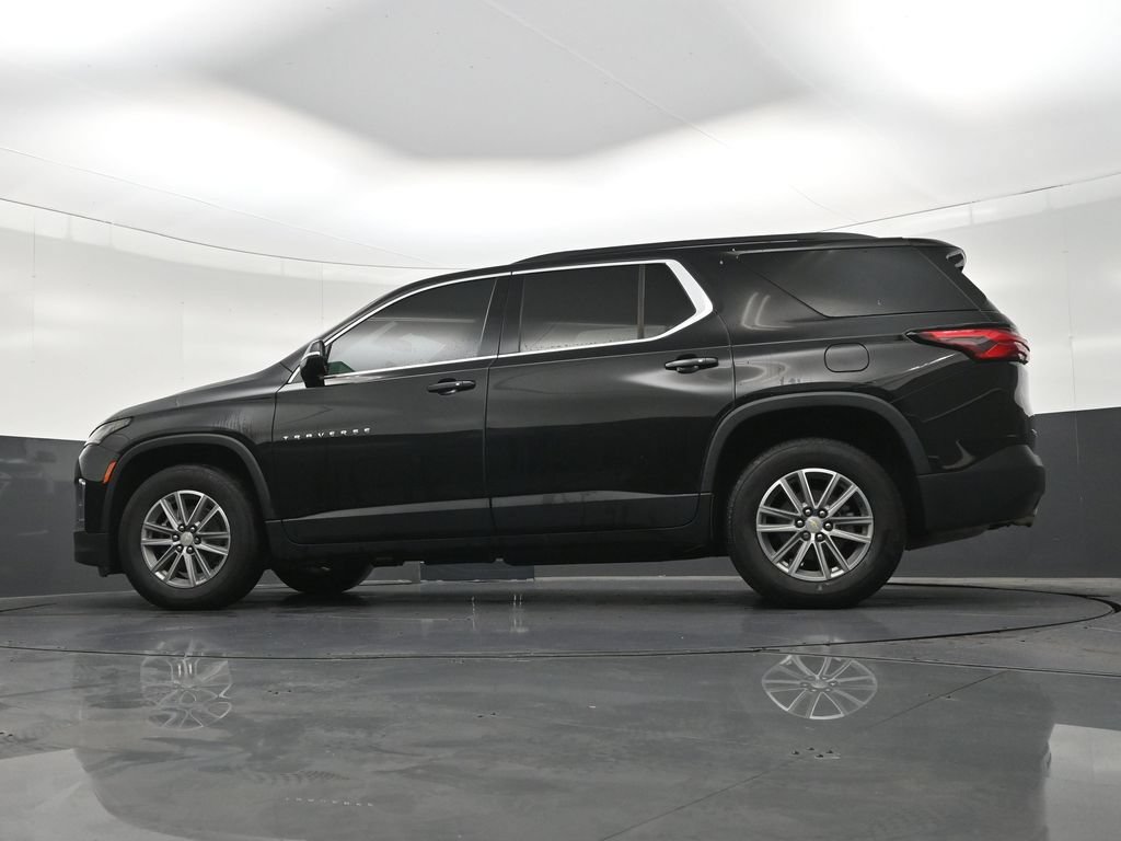 Used 2023 Chevrolet Traverse LT FWD image 25