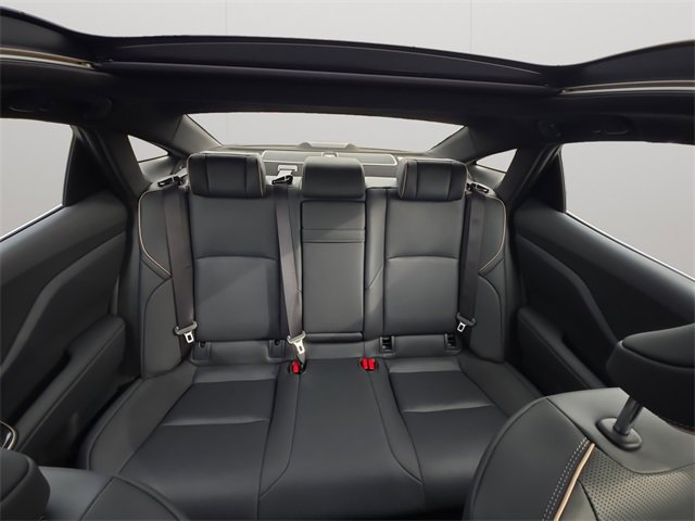 Used 2025 Toyota Crown Limited image 17