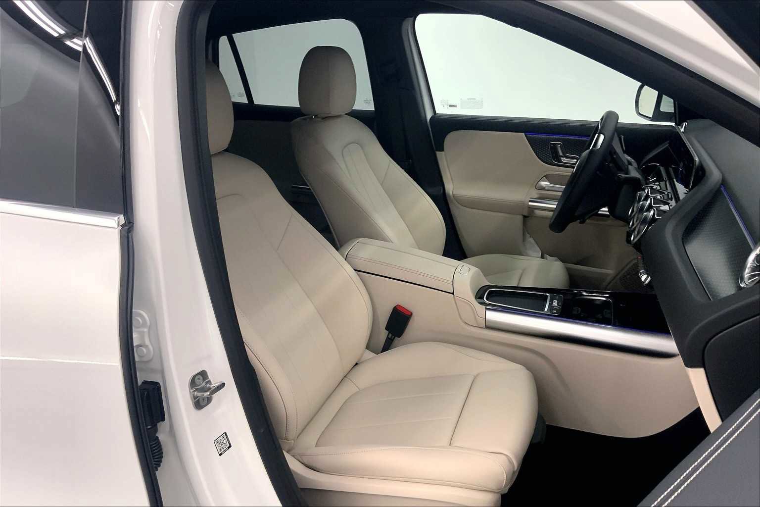 New 2026 Mercedes-Benz GLA 250 GLA 250 image 2