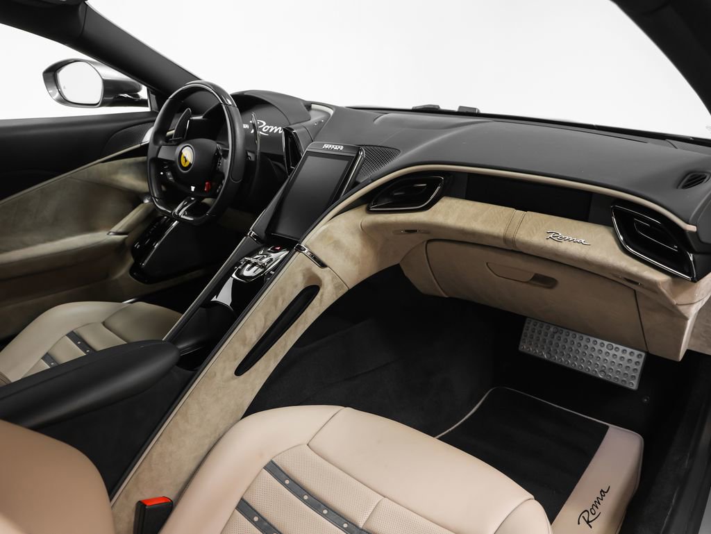 Used 2022 Ferrari Roma image 30
