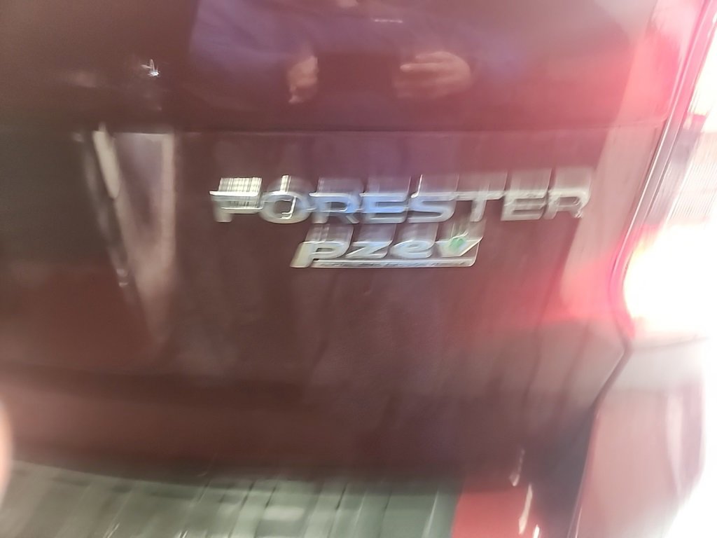 Used 2015 Subaru Forester 2.5i Premium w/ All-Weather Package image 5