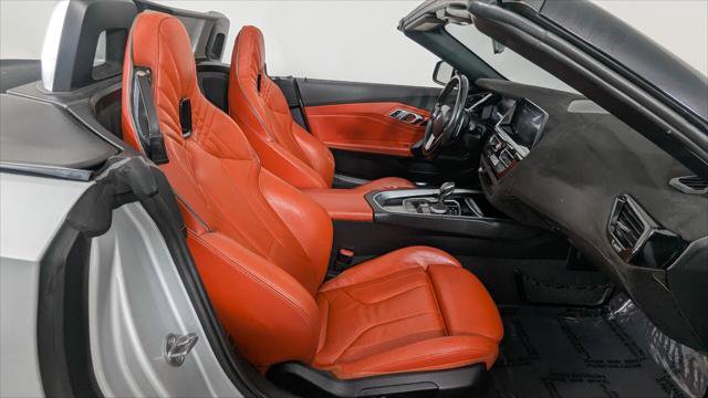 Used 2020 BMW Z4 sDrive30i w/ Convenience Package image 18