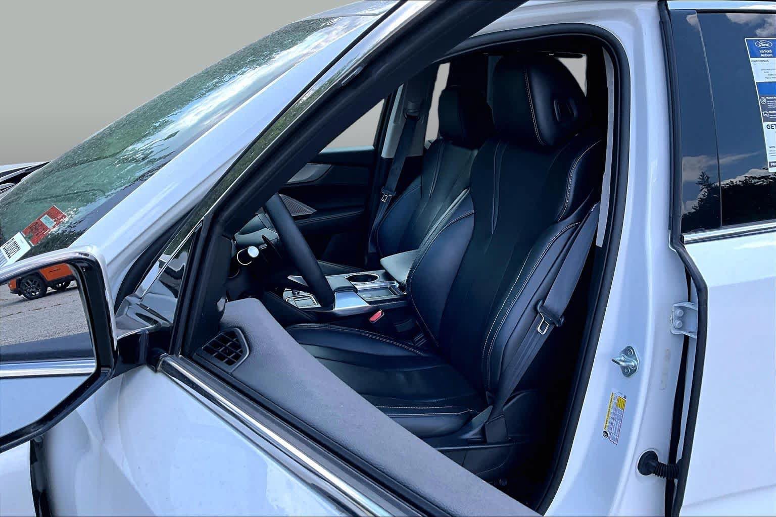 Used 2023 Acura MDX w/ Technology Package AWD/4WD image 17