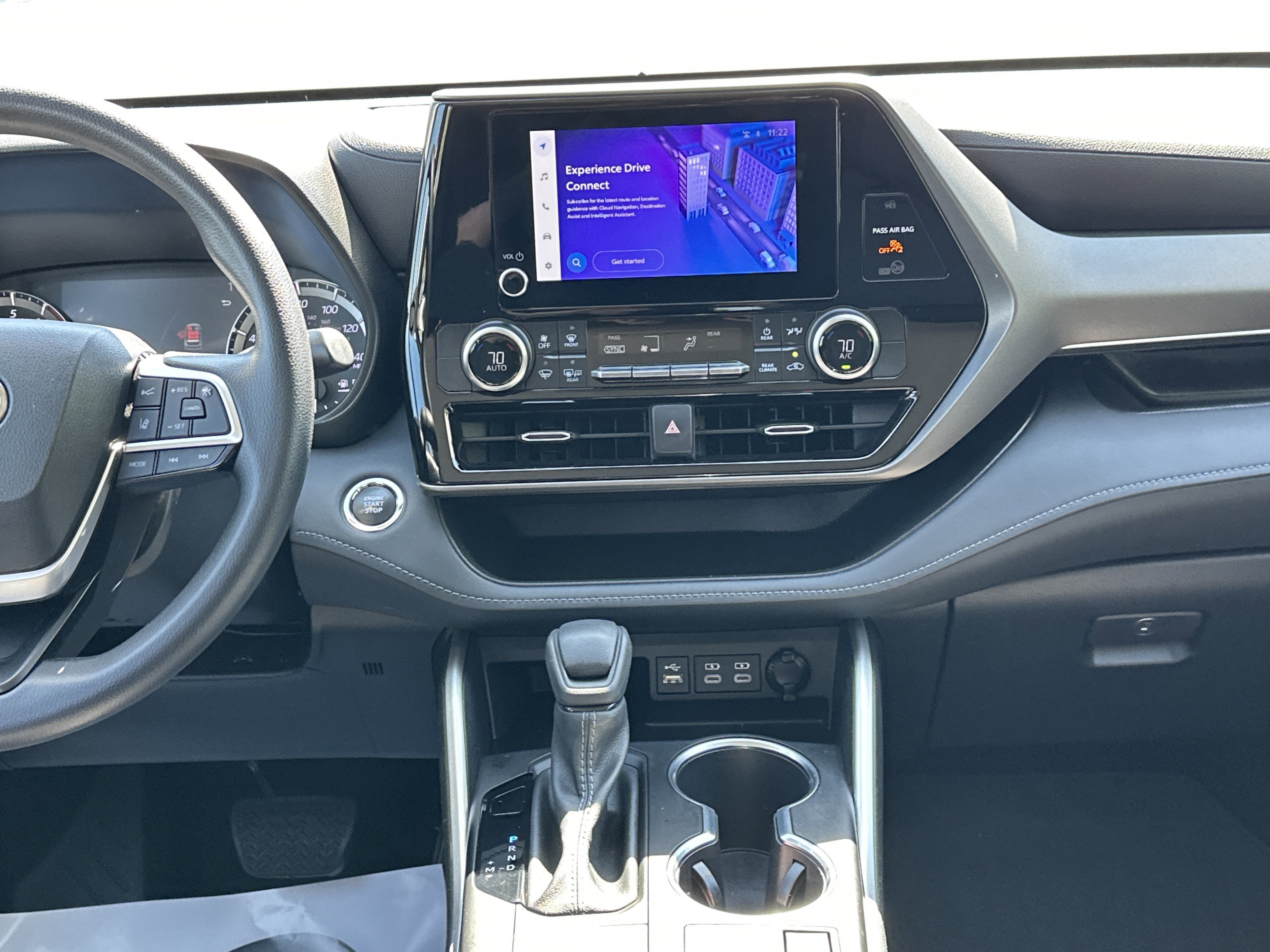 Used 2023 Toyota Highlander L FWD image 30