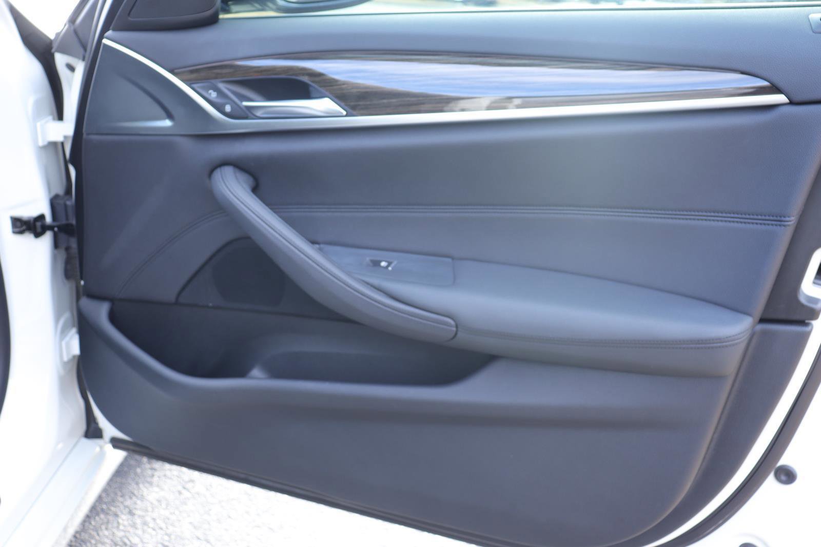 Used 2020 BMW 530i image 14