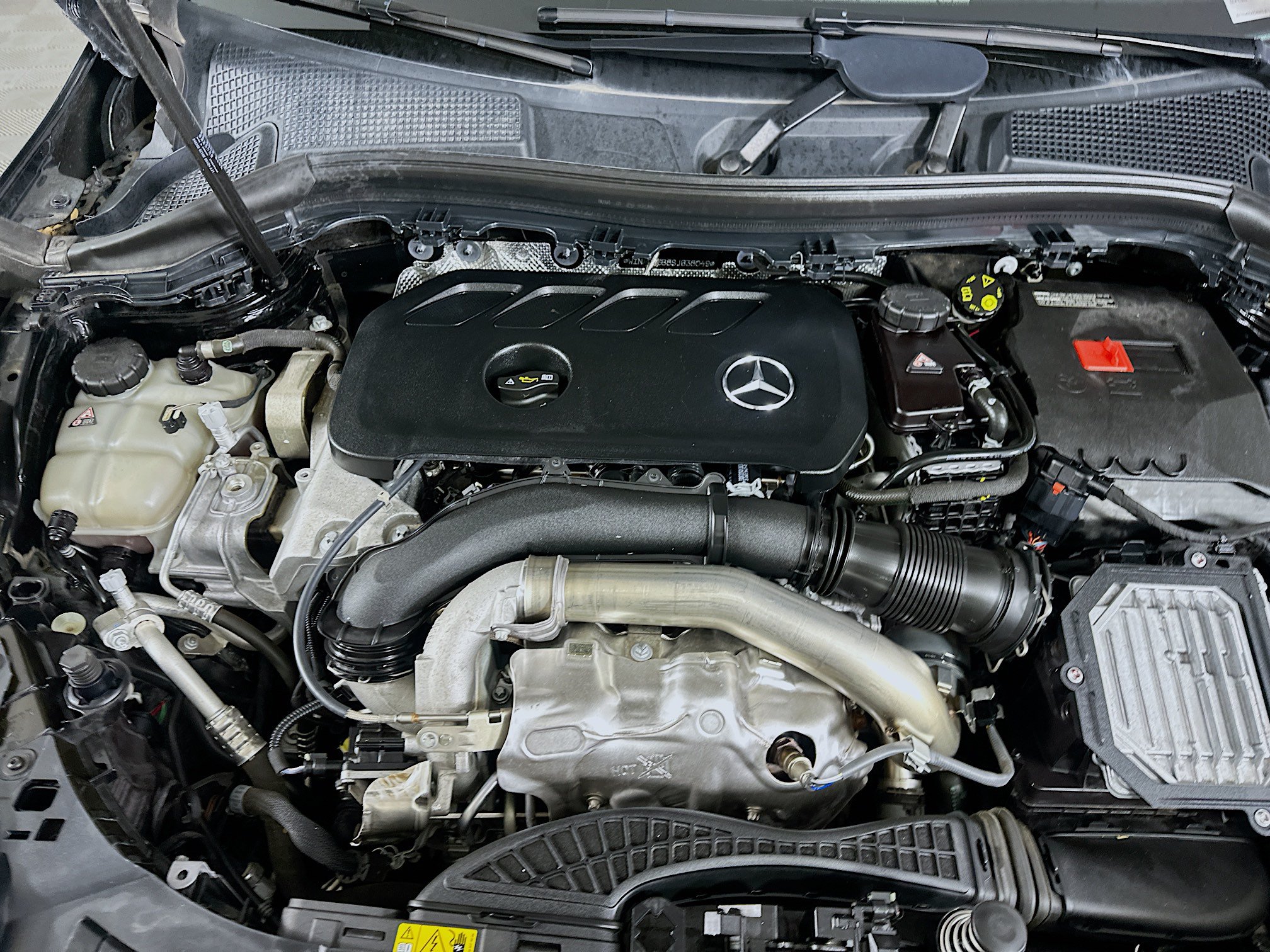 Used 2025 Mercedes-Benz GLA 250 image 32