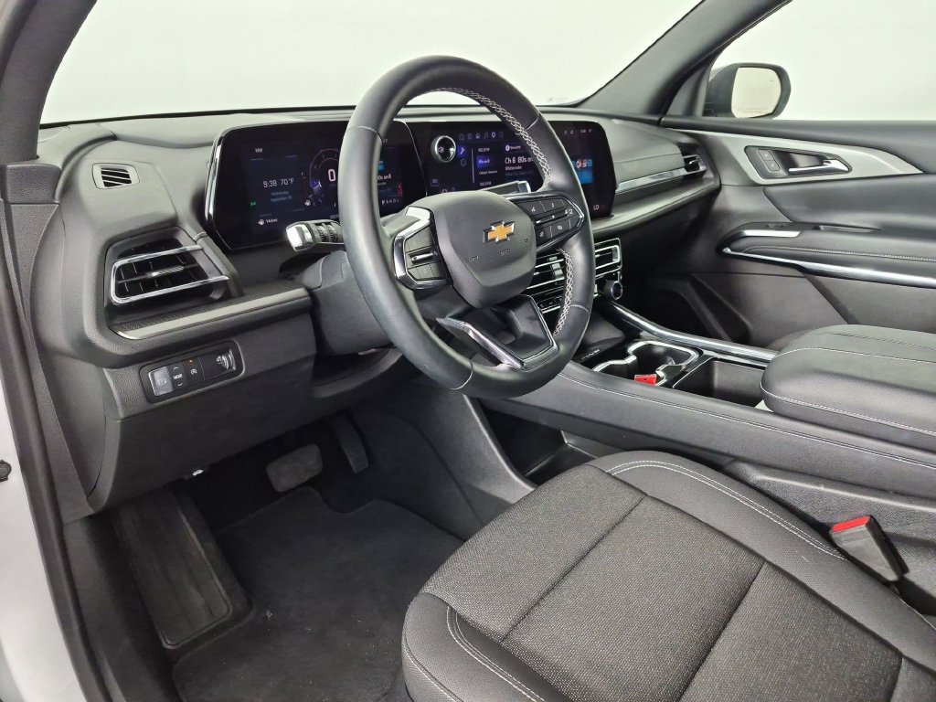Certified 2026 Chevrolet Traverse LT FWD image 18