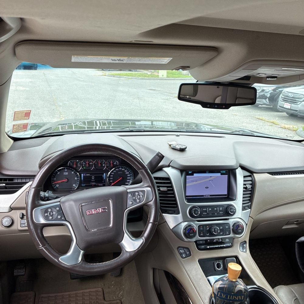 Used 2018 GMC Yukon SLT w/ HD Trailering Package AWD/4WD image 7