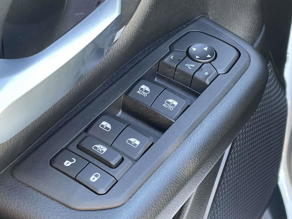 New 2026 RAM 1500 4x4 Crew Cab image 26