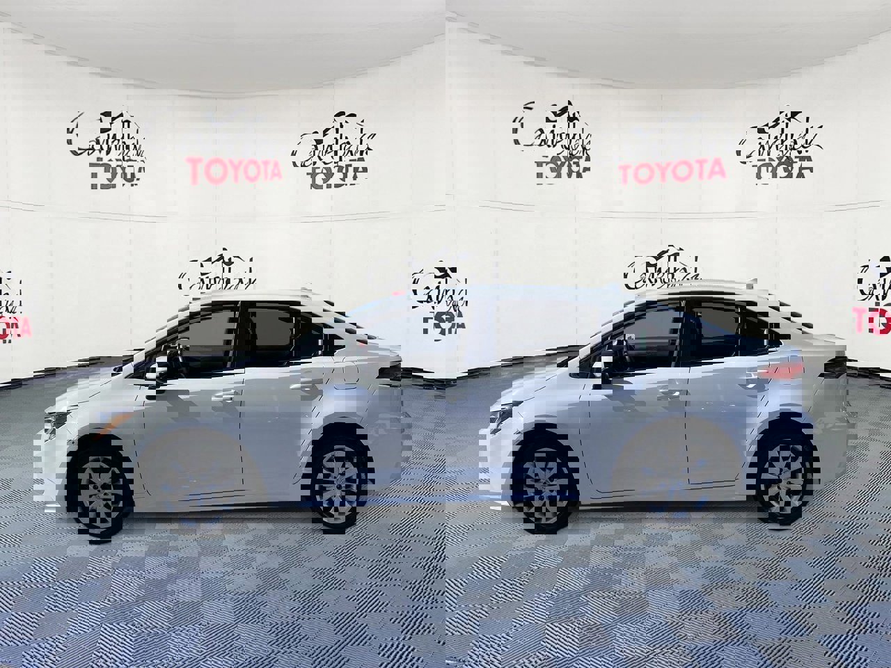 Used 2024 Toyota Corolla LE image 4
