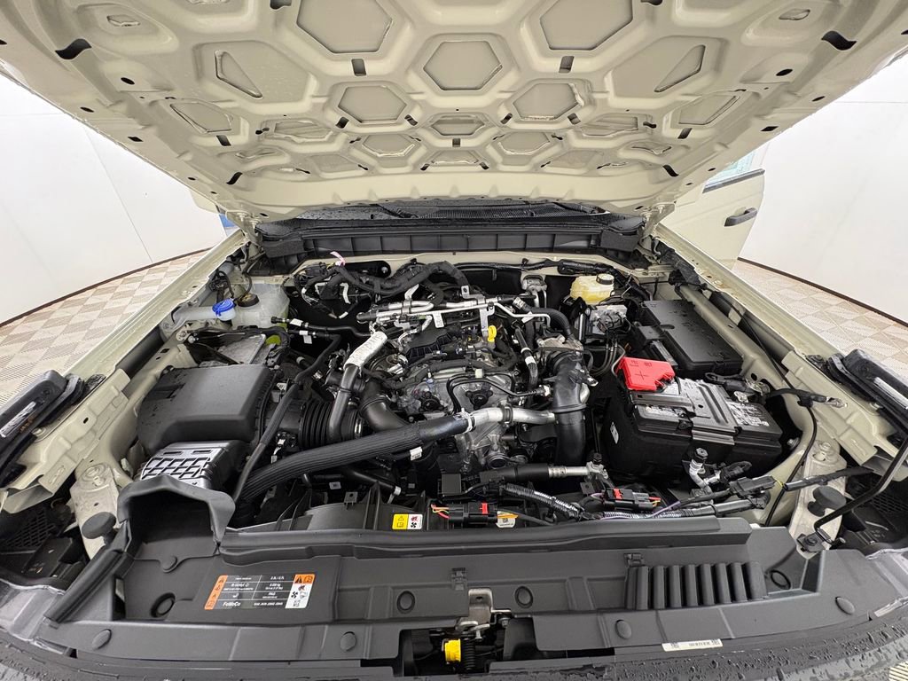 New 2026 Ford Bronco Outer Banks AWD/4WD image 32