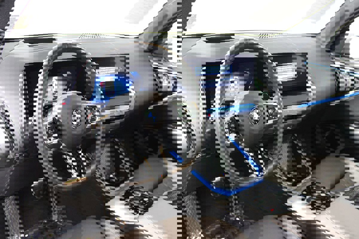 Used 2025 BMW X3 xDrive30i image 37