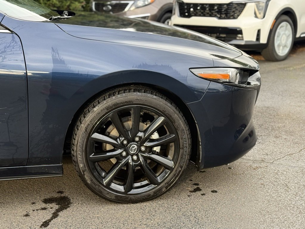 Used 2020 MAZDA MAZDA3 Premium image 18