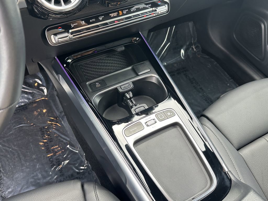 Certified 2025 Mercedes-Benz GLB 250 image 32