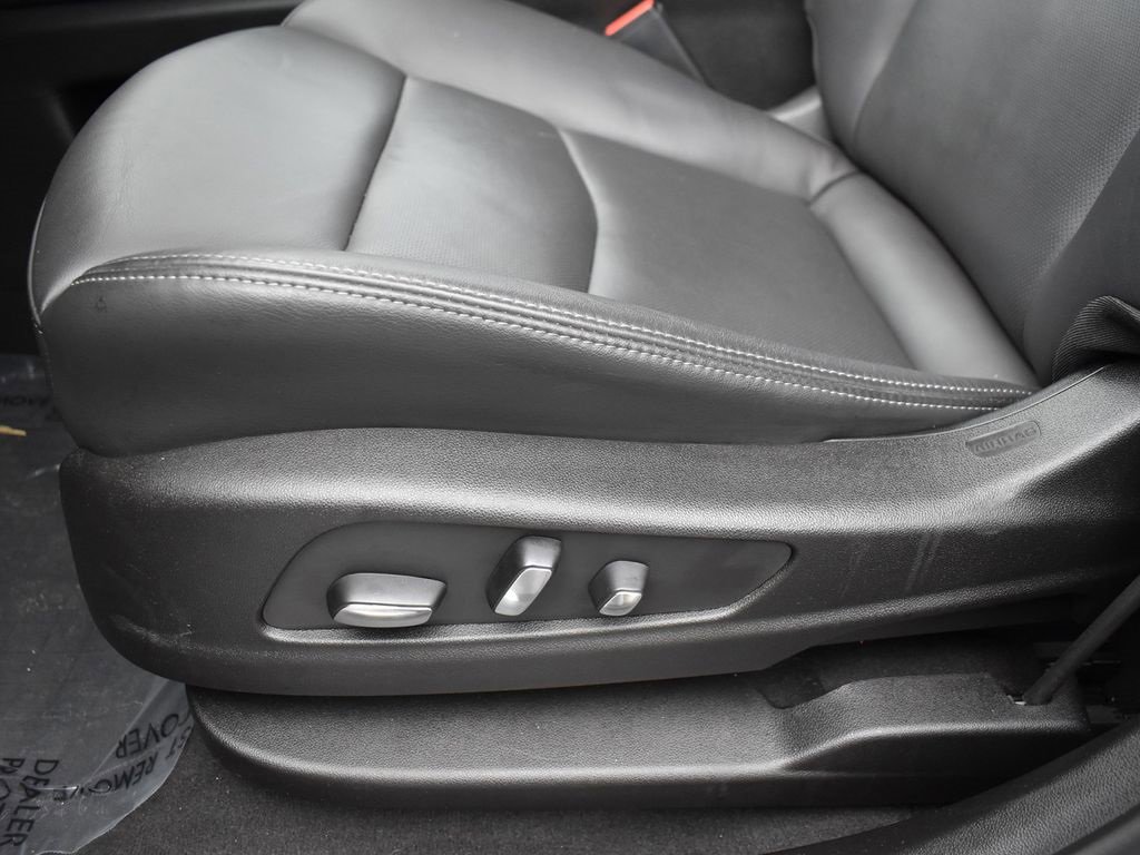 Certified 2024 Cadillac XT6 Premium Luxury w/ LPO, Floor Liner Package image 11