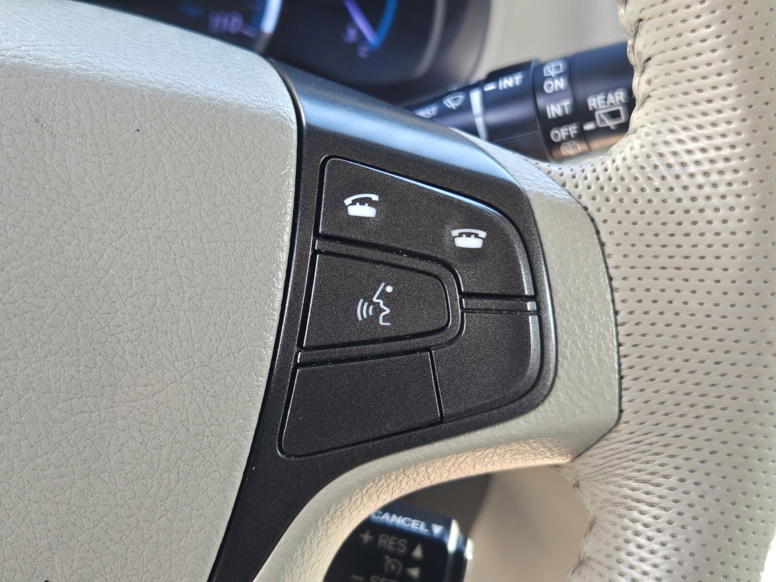 Used 2014 Toyota Sienna XLE image 22