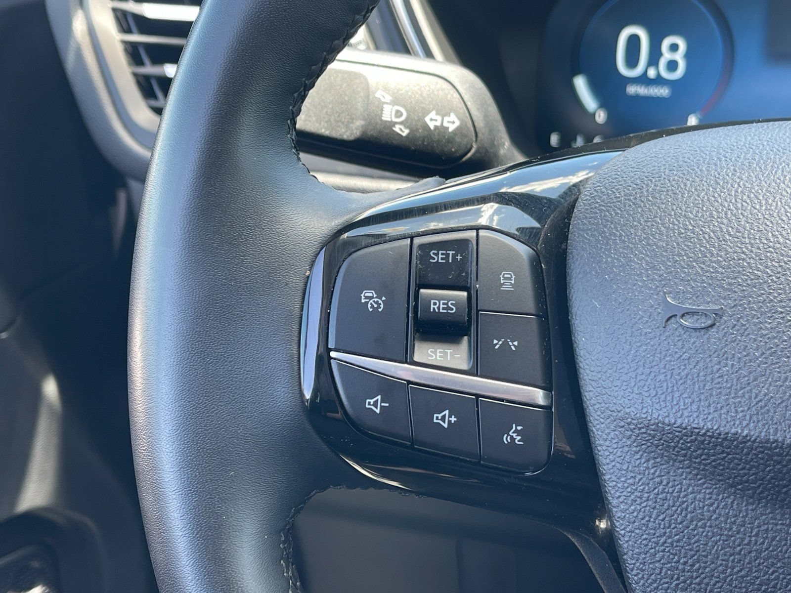 Used 2024 Ford Escape Platinum AWD/4WD image 27