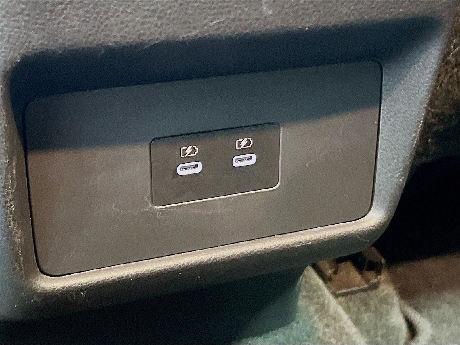 Used 2024 Nissan Rogue SV image 25