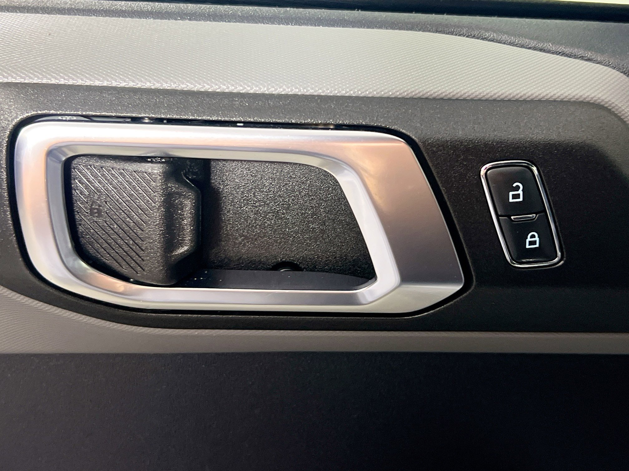 Used 2022 Ford Bronco Black Diamond w/ Sasquatch Package image 16