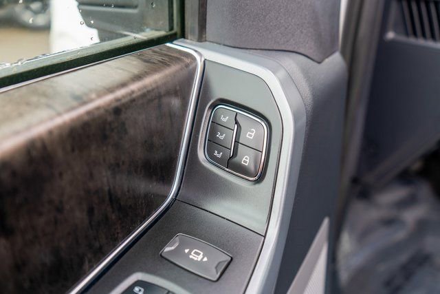 Used 2023 Ford F150 Lariat image 18