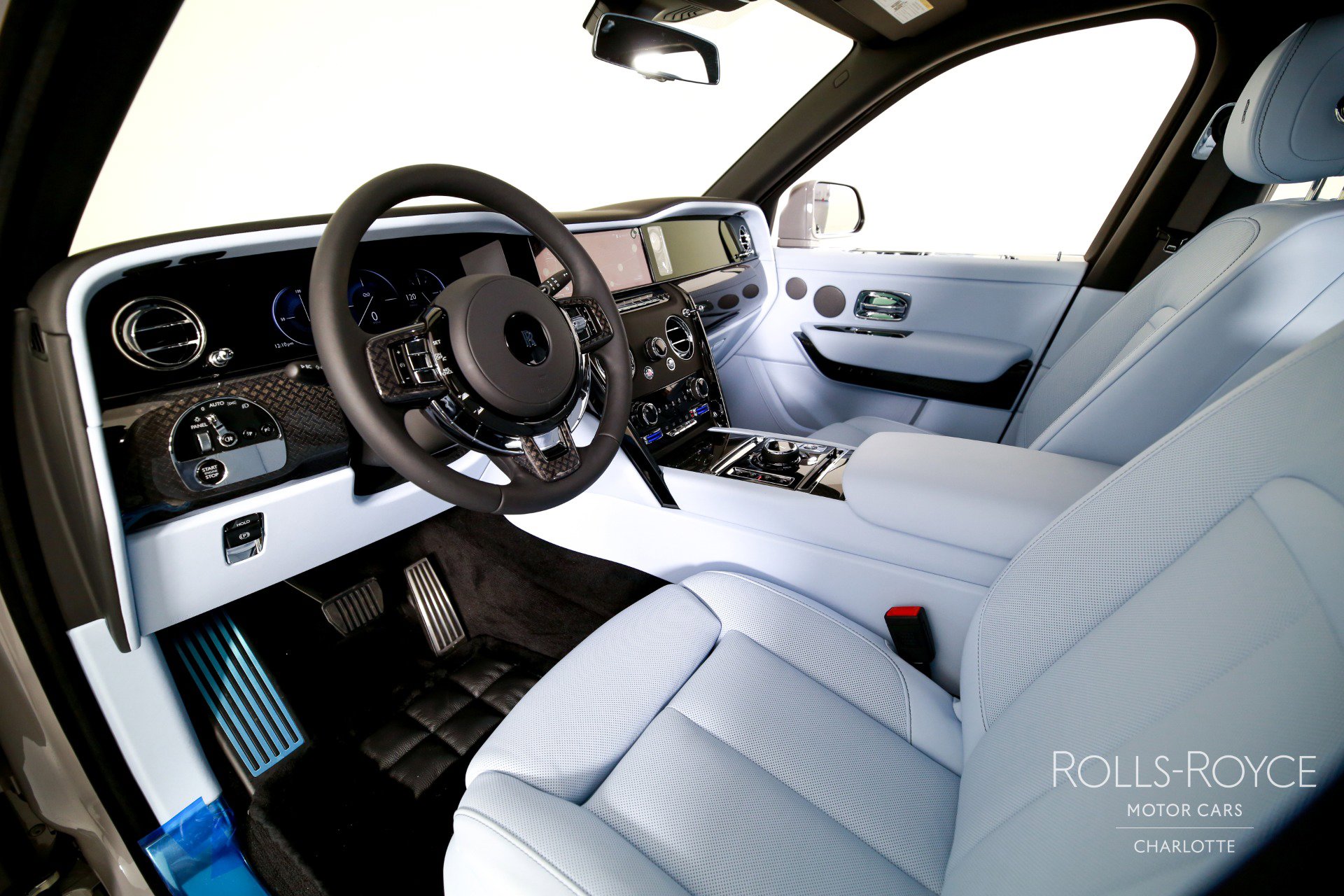 New 2027 Rolls-Royce Cullinan Black Badge AWD/4WD image 4