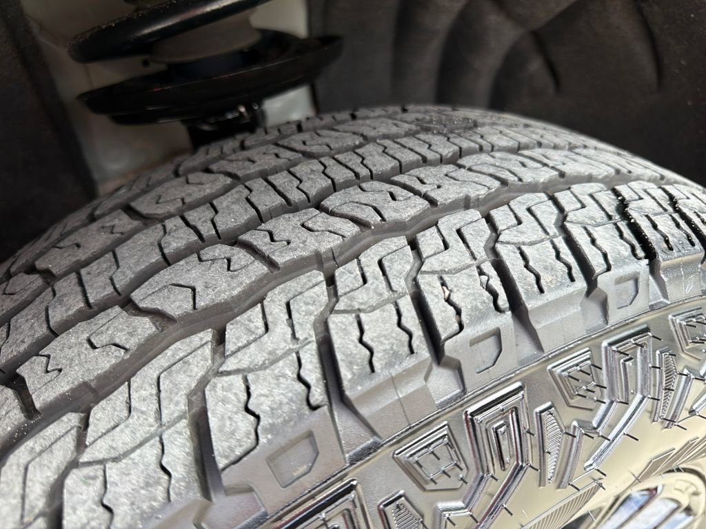 Certified 2025 GMC Acadia AT4 w/ LPO, Floor Liner Package image 32