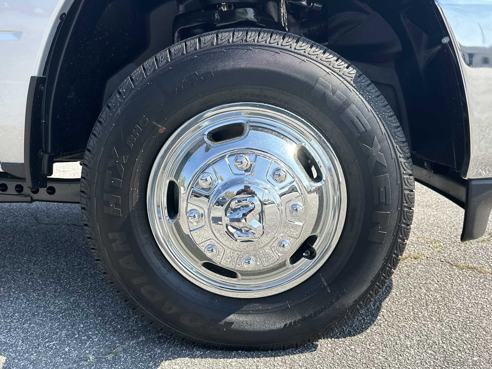 New 2026 RAM 3500 Tradesman AWD/4WD image 12