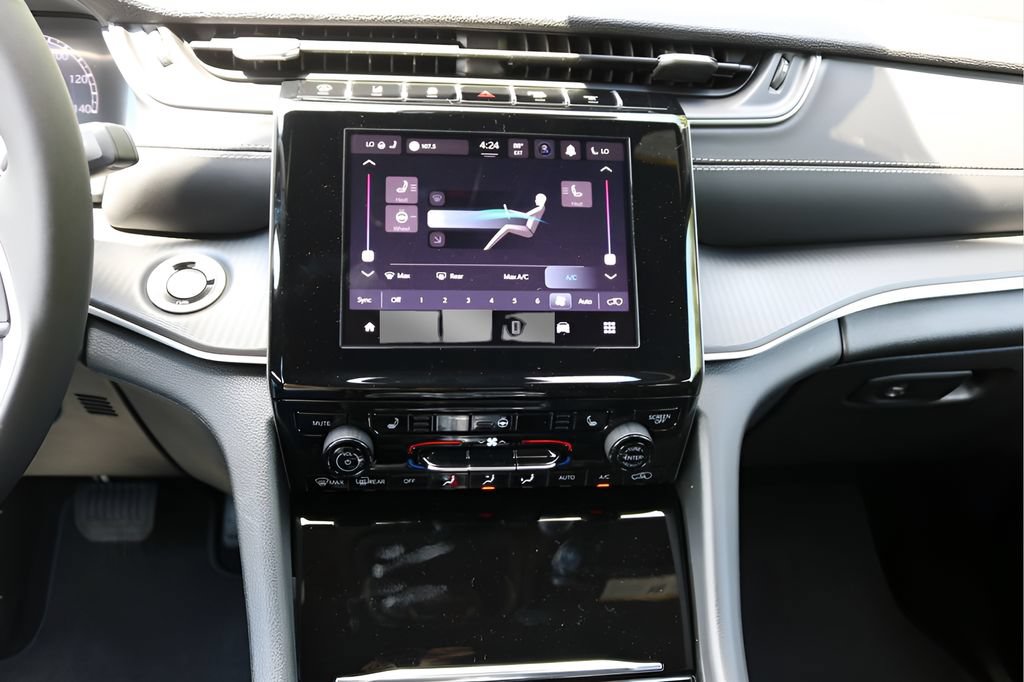 New 2026 Jeep Grand Cherokee Laredo X RWD image 23