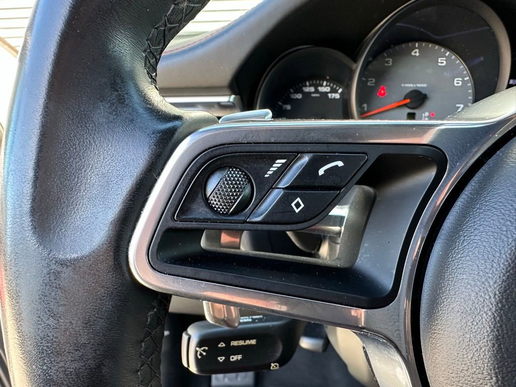 Used 2020 Porsche Macan S image 17