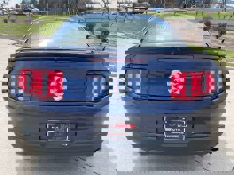 Used 2010 Ford Mustang Coupe image 45