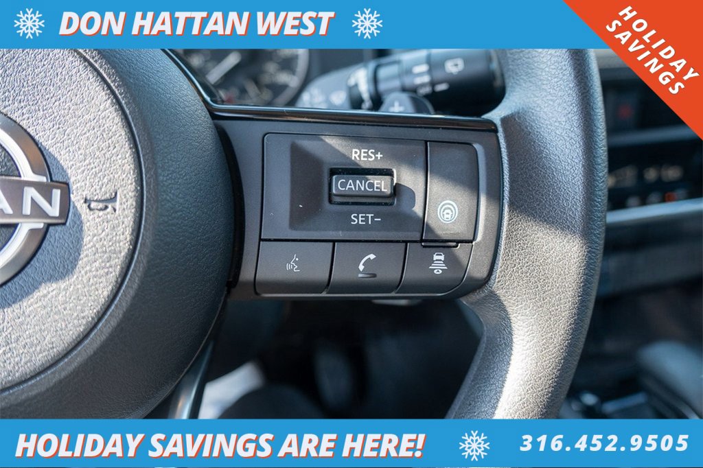 Used 2023 Nissan Rogue SV image 13