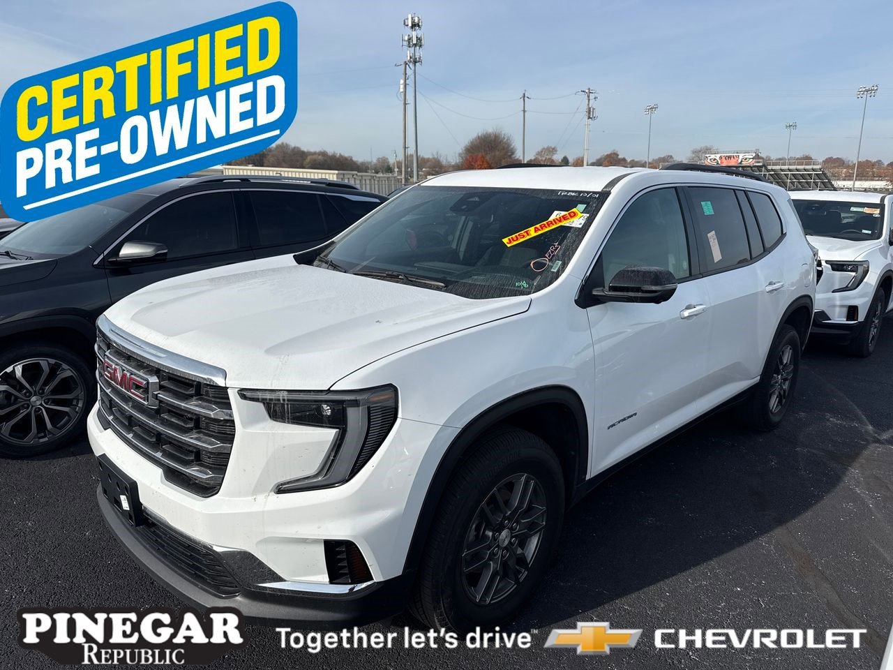 Certified 2025 GMC Acadia Elevation image 1