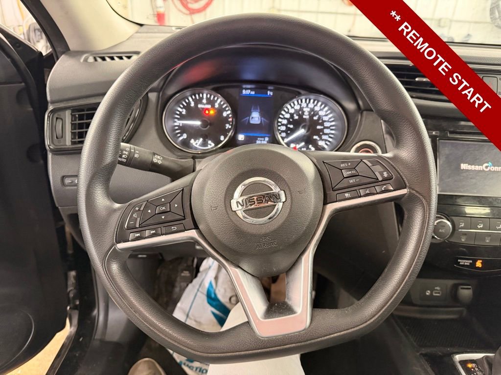 Used 2020 Nissan Rogue SV image 8