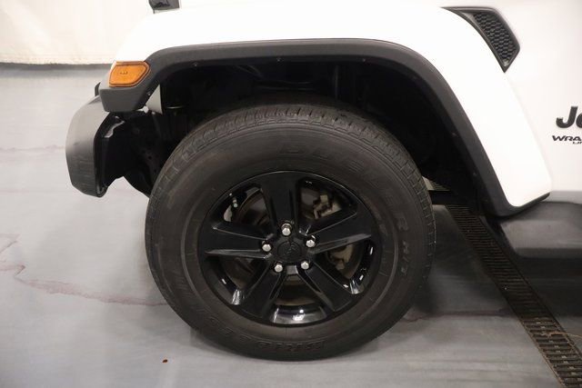 Used 2020 Jeep Wrangler Unlimited Sahara image 23