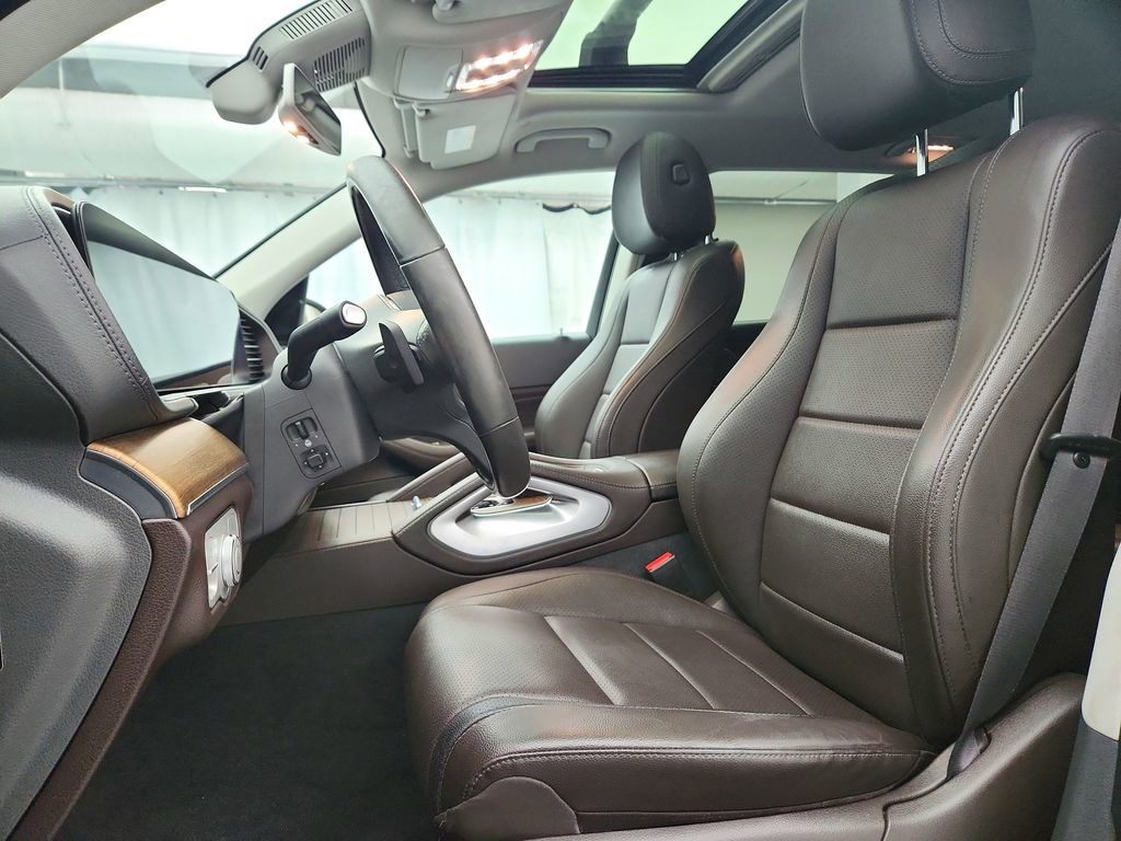 Used 2020 Mercedes-Benz GLS 450 4MATIC image 10