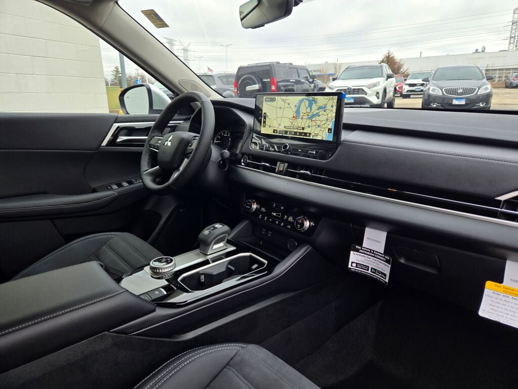 New 2026 Mitsubishi Outlander SE AWD/4WD image 5
